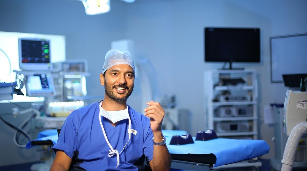 sports medicine orthopedic surgeon